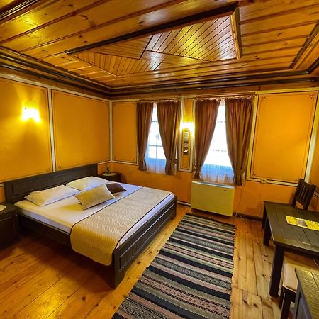 Guest Rooms Colorit Koprivshtitsa Buitenkant foto