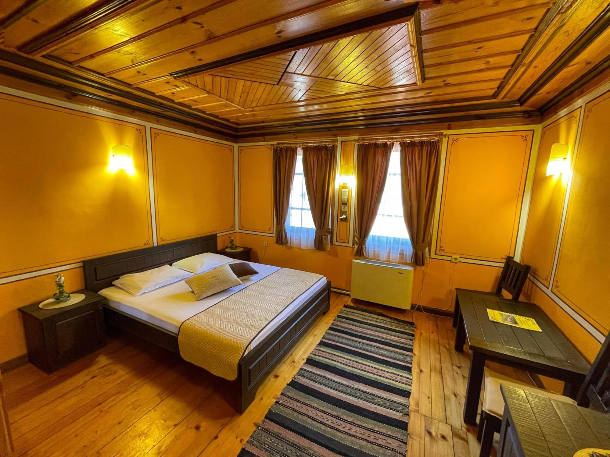 Guest Rooms Colorit Koprivshtitsa Buitenkant foto
